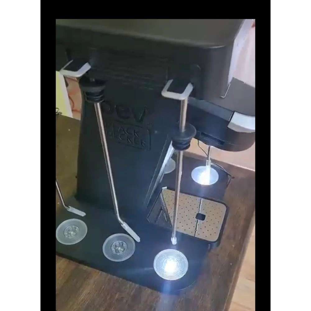 Black & Decker Bev Bartesian Cocktail Maker Machine BEHB101 Pod Drink Maker